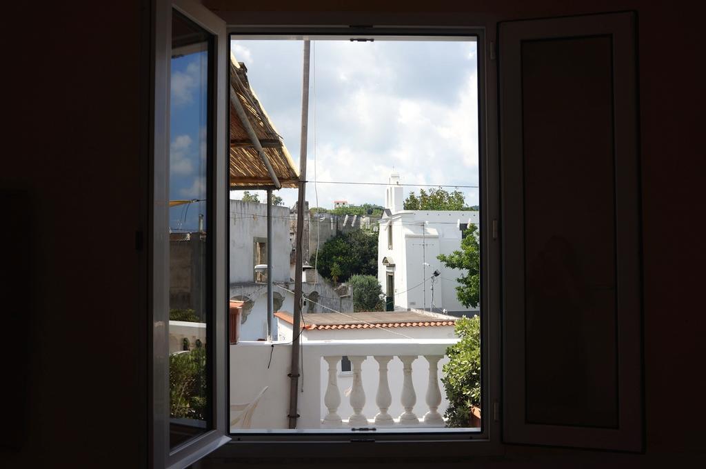 Ring Hostel Forio di Ischia Стая снимка