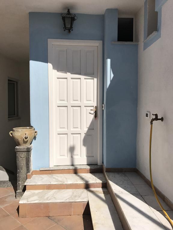 Ring Hostel Forio di Ischia Екстериор снимка