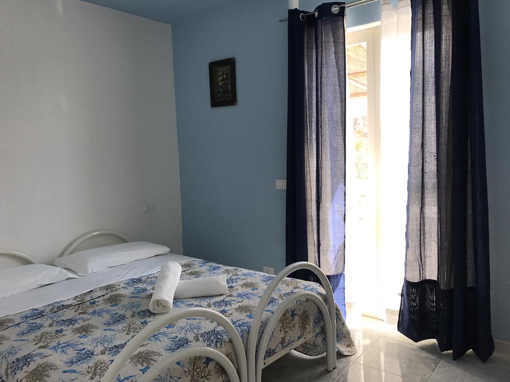 Ring Hostel Forio di Ischia Екстериор снимка