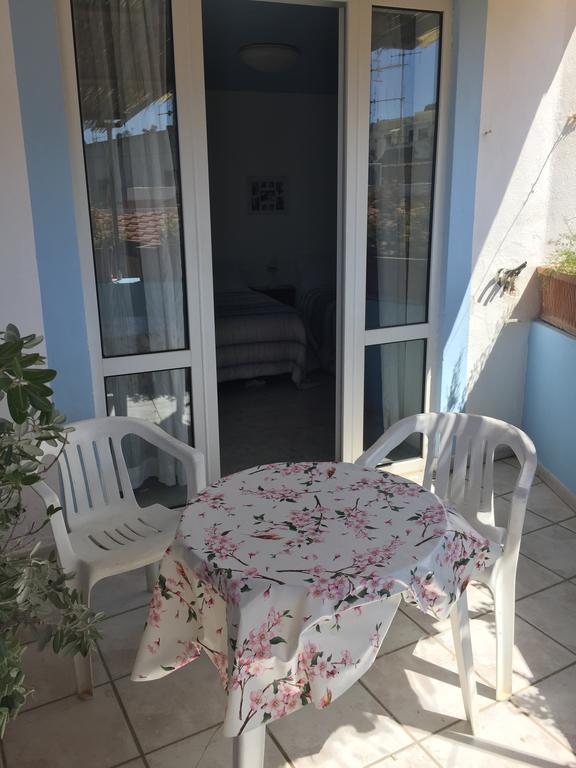 Ring Hostel Forio di Ischia Екстериор снимка