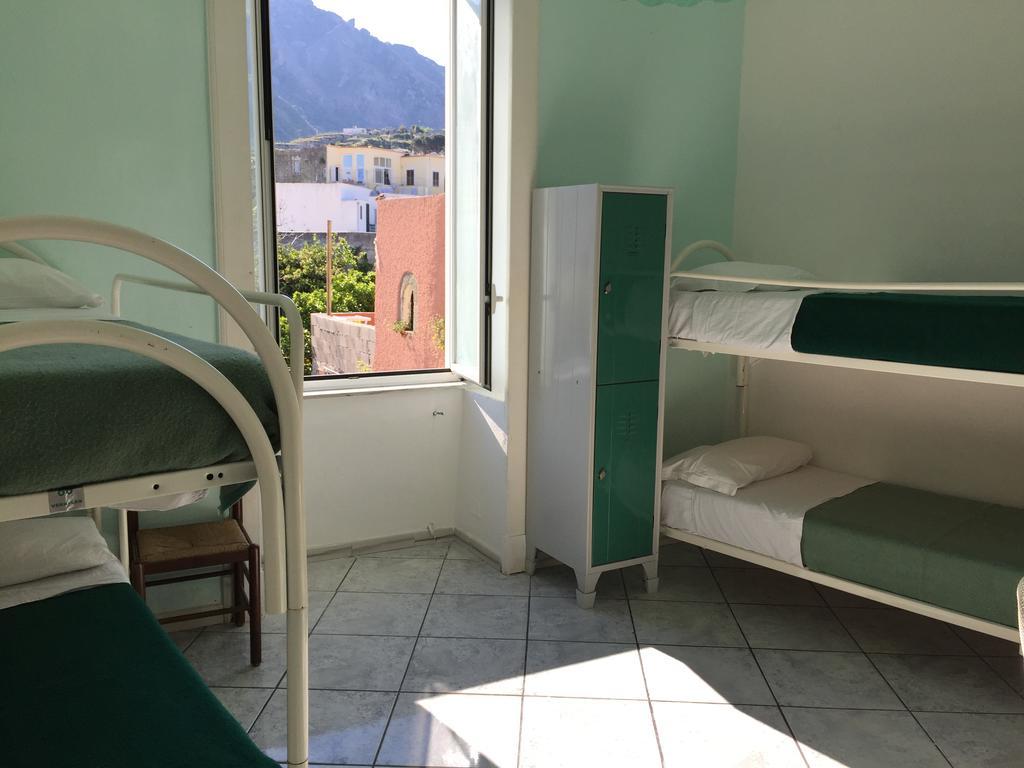 Ring Hostel Forio di Ischia Екстериор снимка