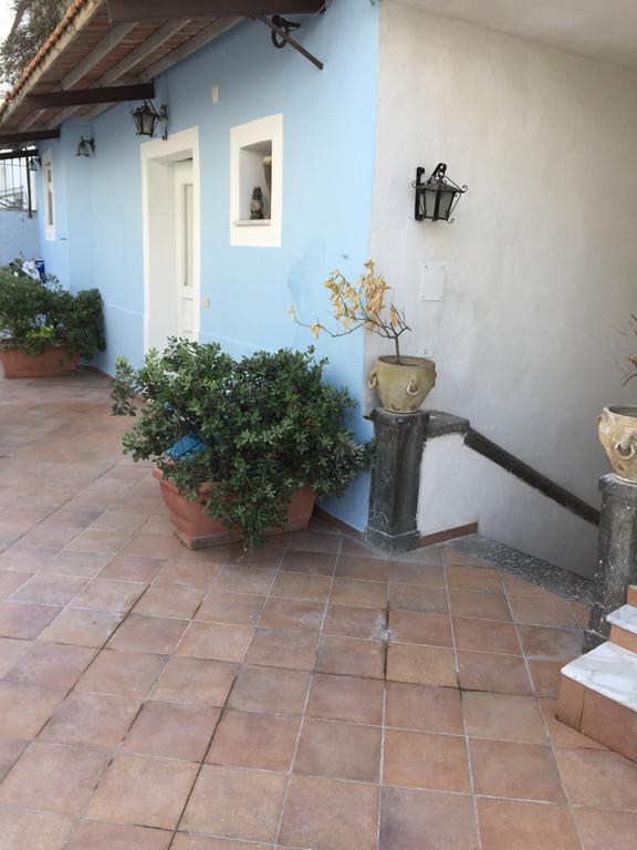 Ring Hostel Forio di Ischia Екстериор снимка