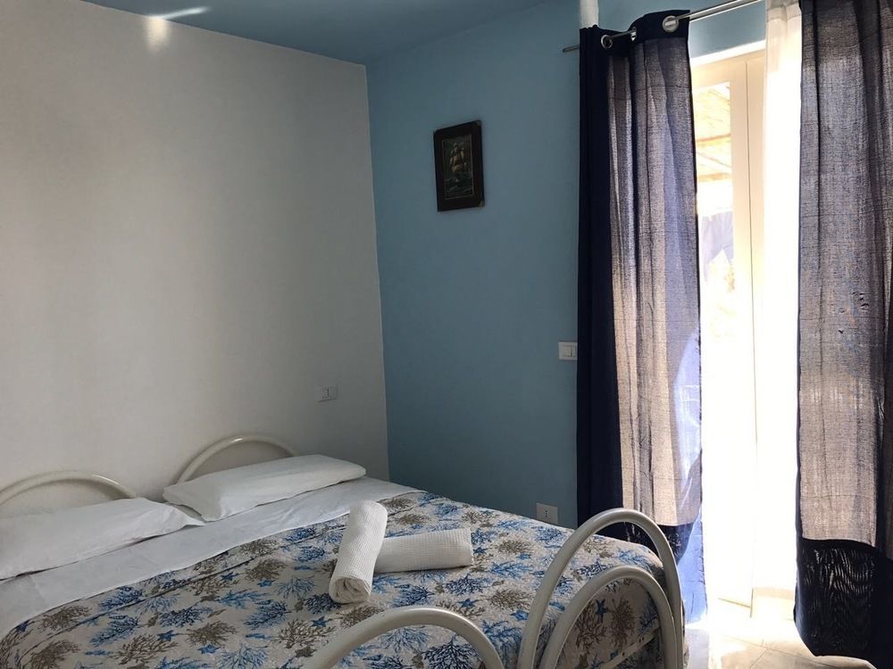 Ring Hostel Forio di Ischia Екстериор снимка